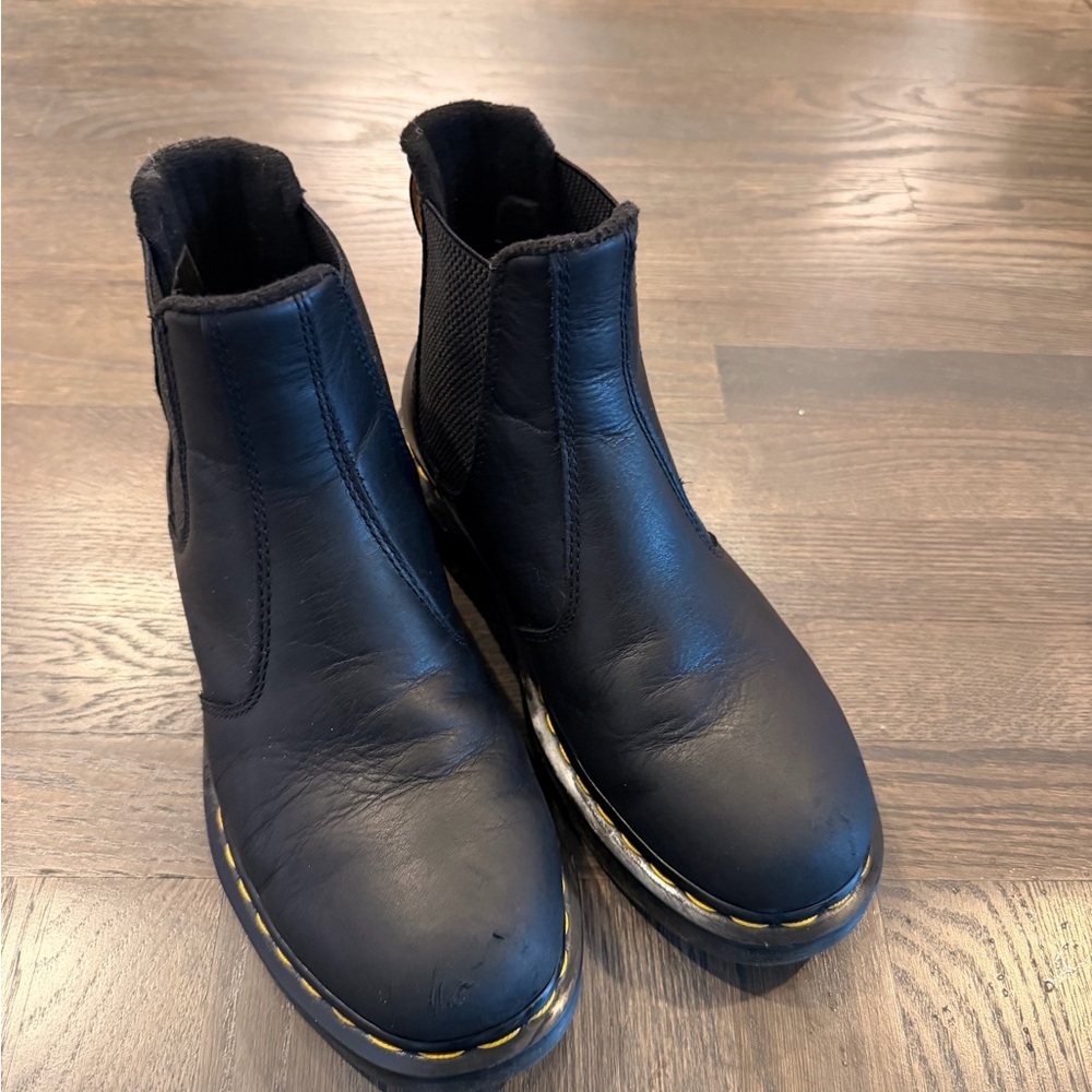 Dr. Martens 2976 Warmhair Leather Chelsea Boot Size 8.5